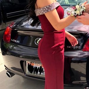 Elegant maroon dress